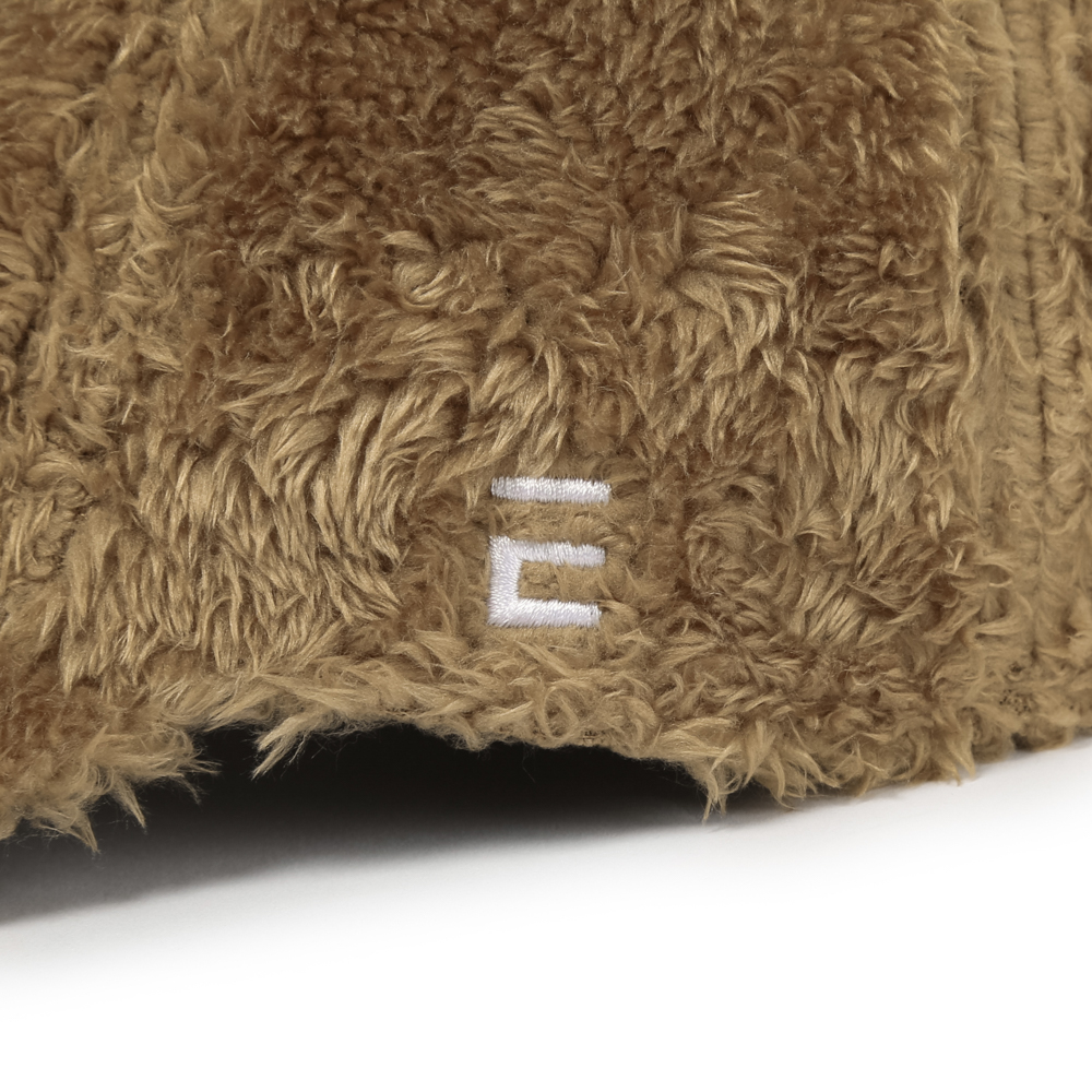 FUR LOGO CAP