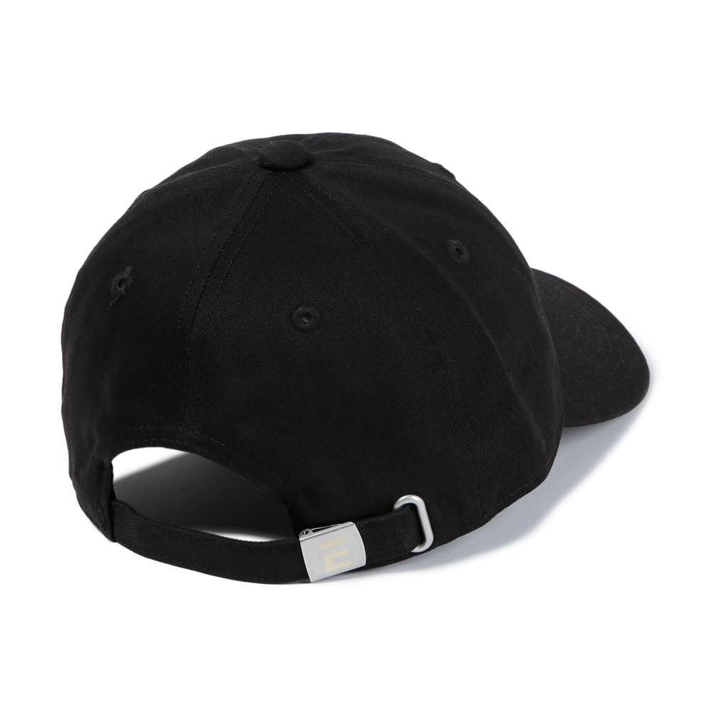 WOMANS BASIC CAP