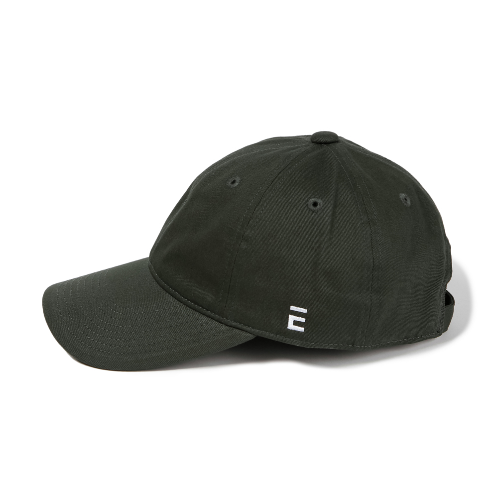 WOMANS BASIC CAP