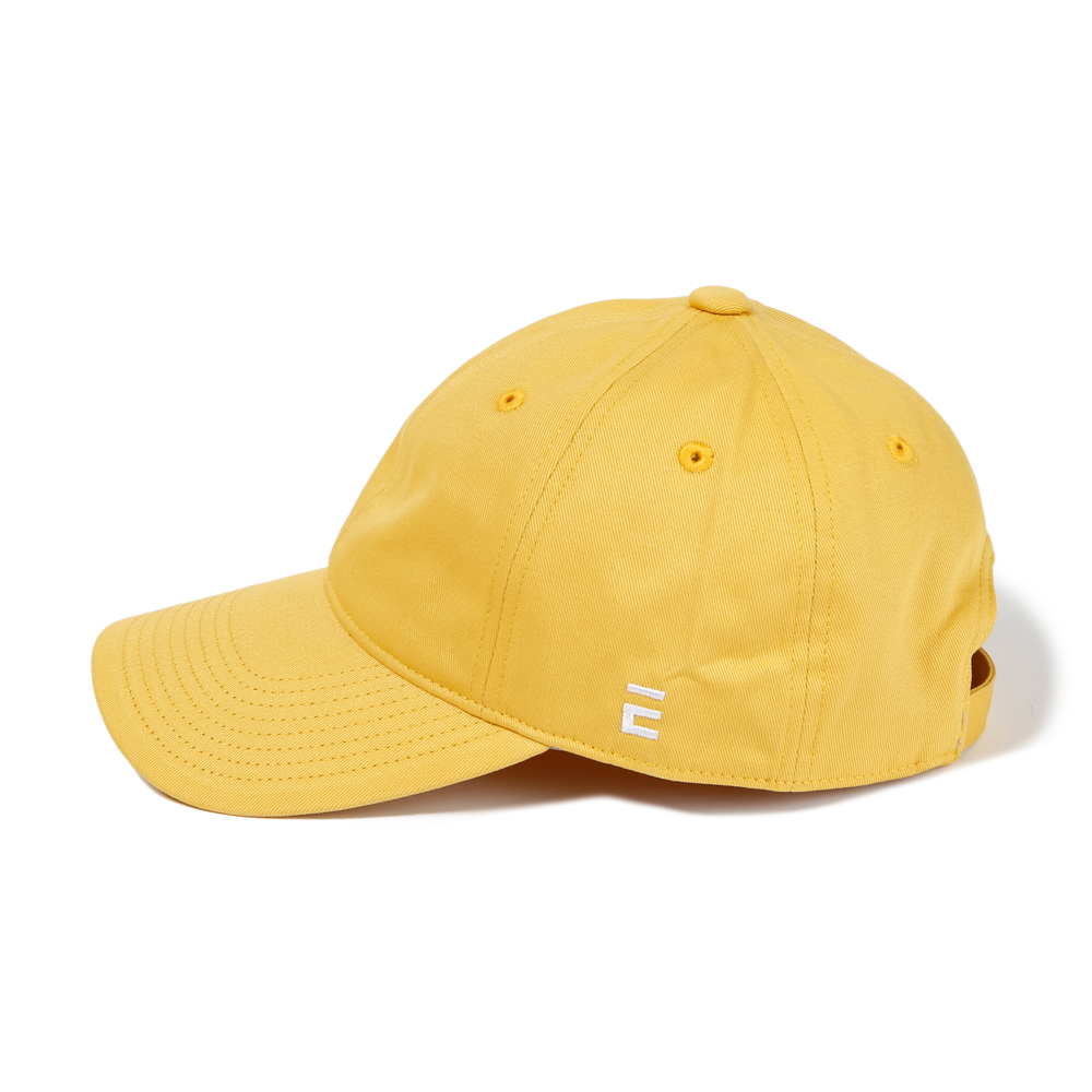 WOMANS BASIC CAP