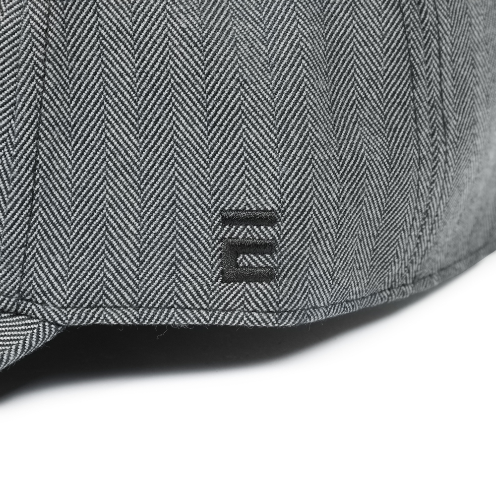 E-LOGO HERRINGBONE CAP