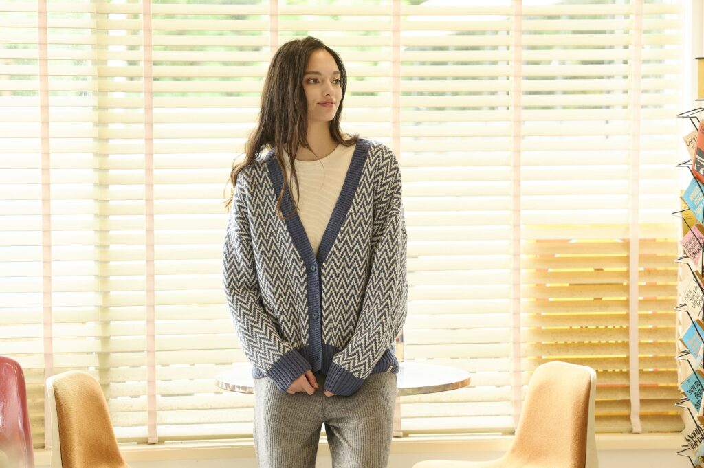 KNIT CARDIGAN