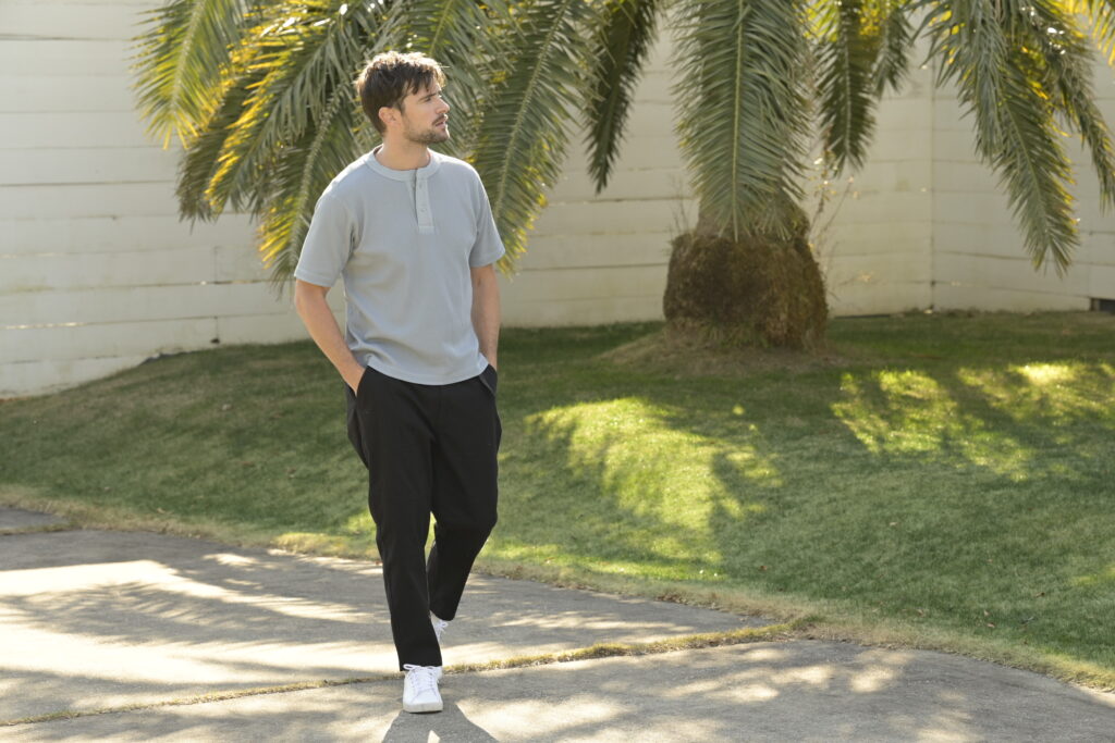 S/S WAFFLE HENLEY TEE